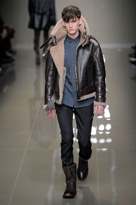 Burberry Fall 2010 Menswear Fashion Show